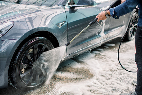 Do's and Don'ts When Washing Your Car at Home | Import Auto Specialists